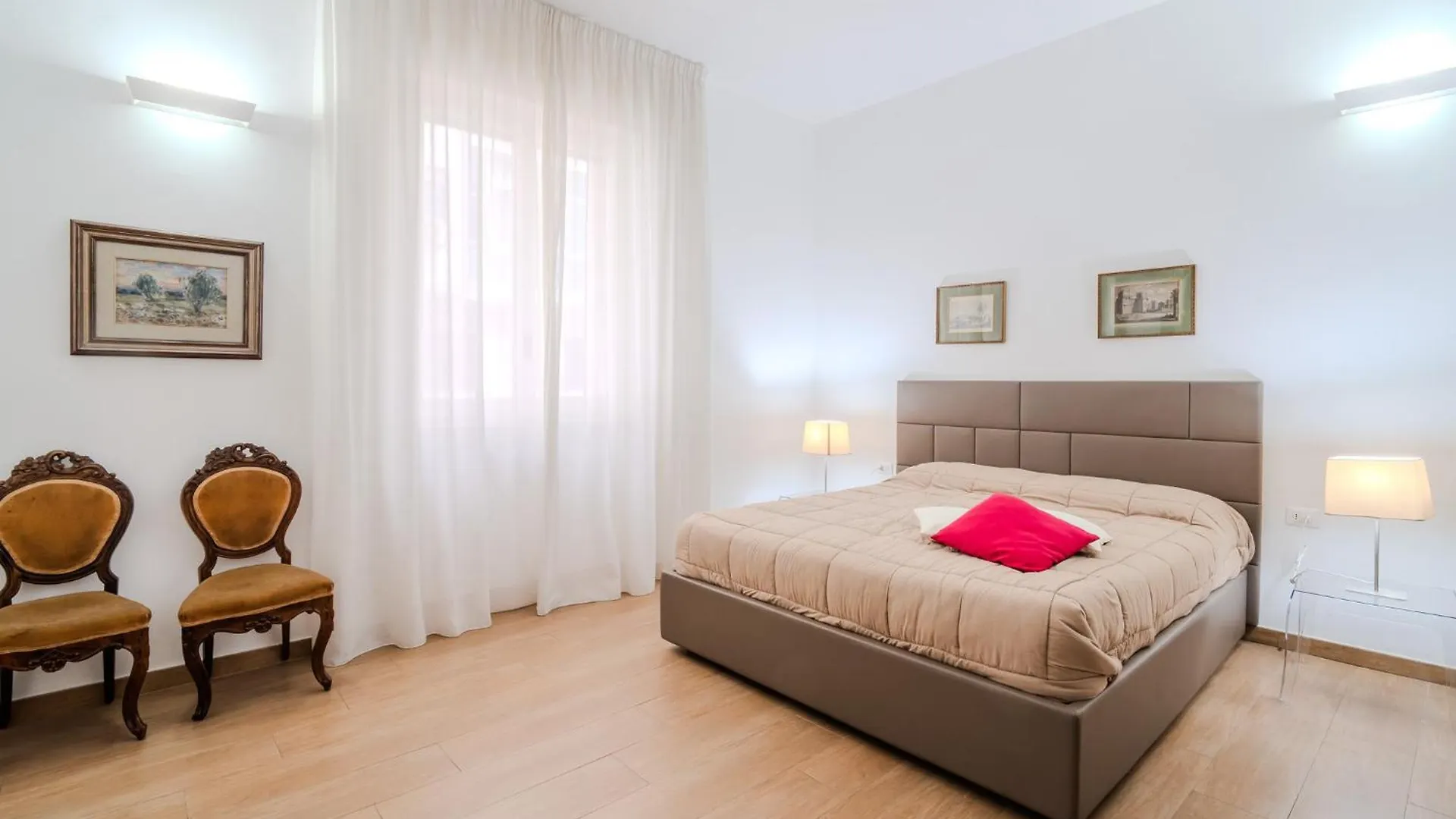ゲストハウス B&B Charme レッチェ イタリア